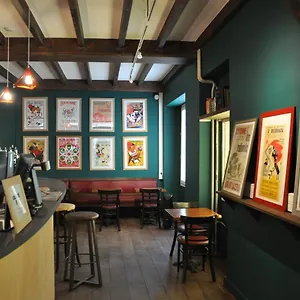 20 Hostel